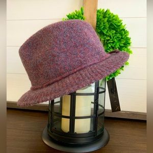 Adora fedora hat - NWT 70% wool 
Purple space dye - gorgeous warm hue